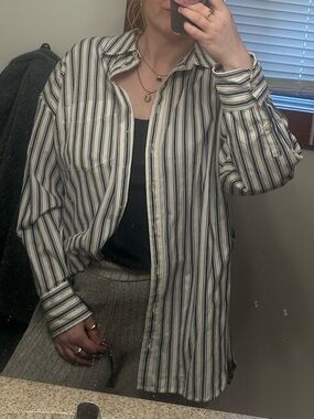 Maeve Anthropologie Blue & White Striped Button Down Shirt Medium 100% Cotton